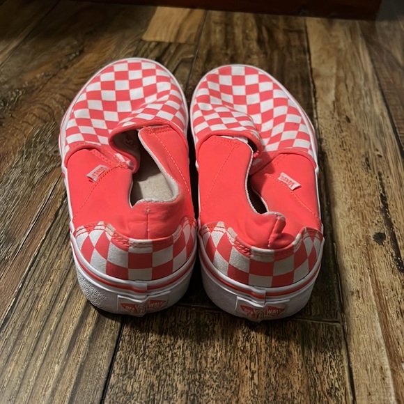 Vans - Picture 3 of 8